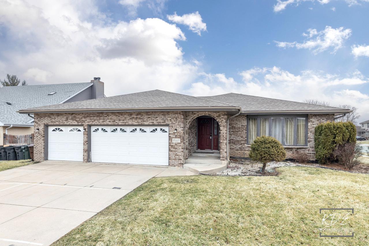 17027 Judy Ct., Oak Forest, IL 60452