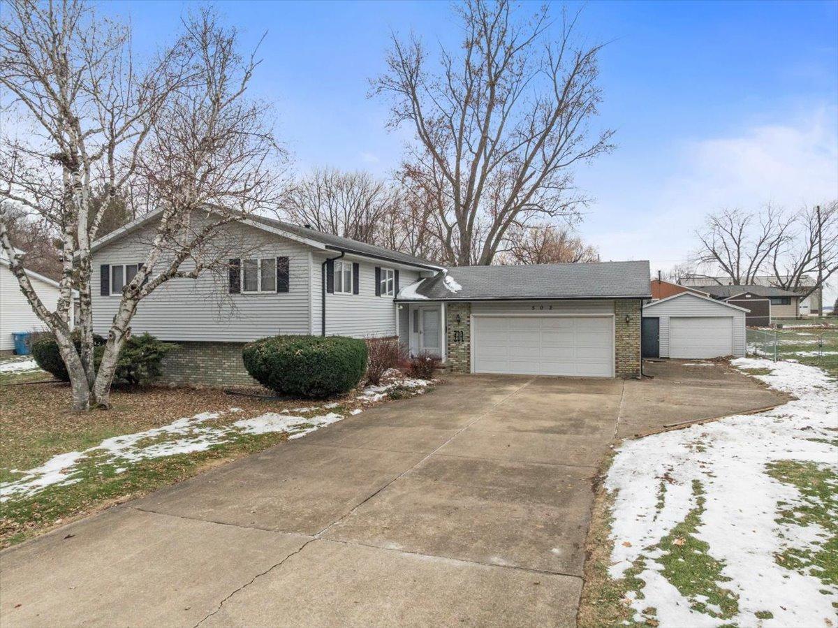 [Address Hidden by Seller], Hudson, IL 61748