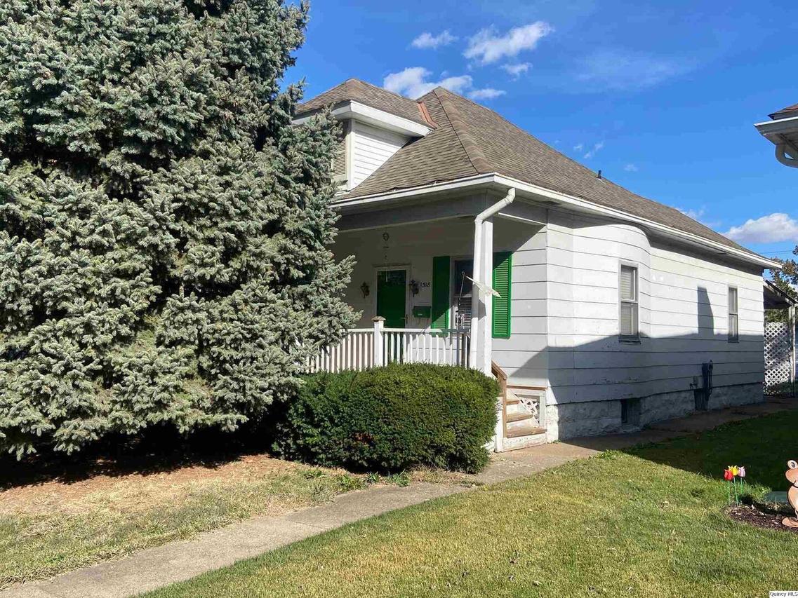 1318 N 10th, Quincy, IL 62301