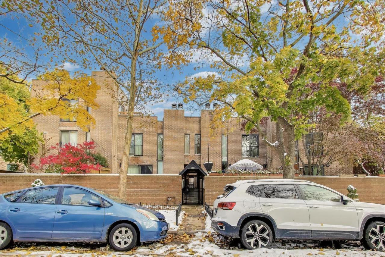 2235 N Lakewood Ave. #FN, Chicago, IL 60614