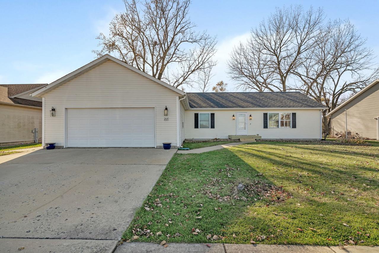 205 S Mcginty St., Diamond, IL 60416