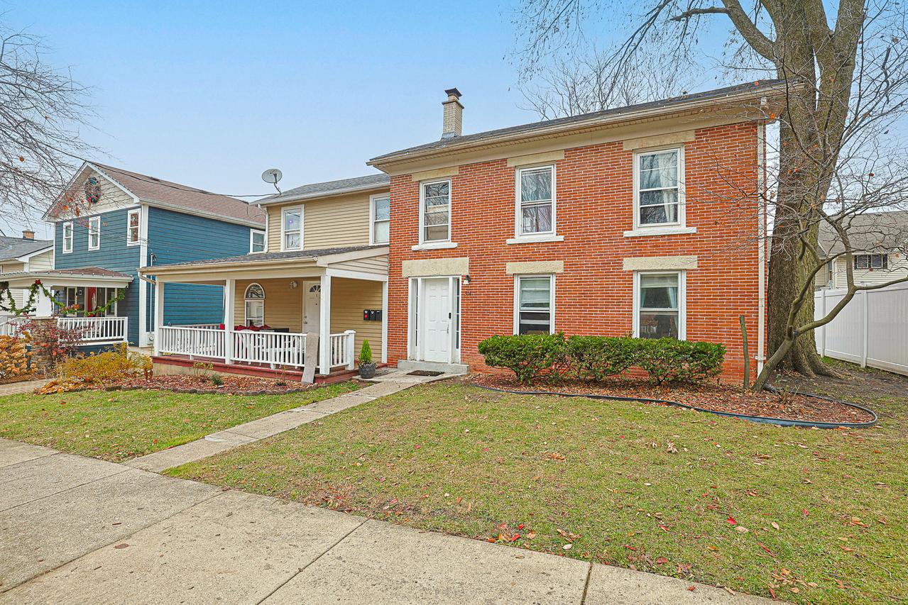 314 S 4th St., St. Charles, IL 60174