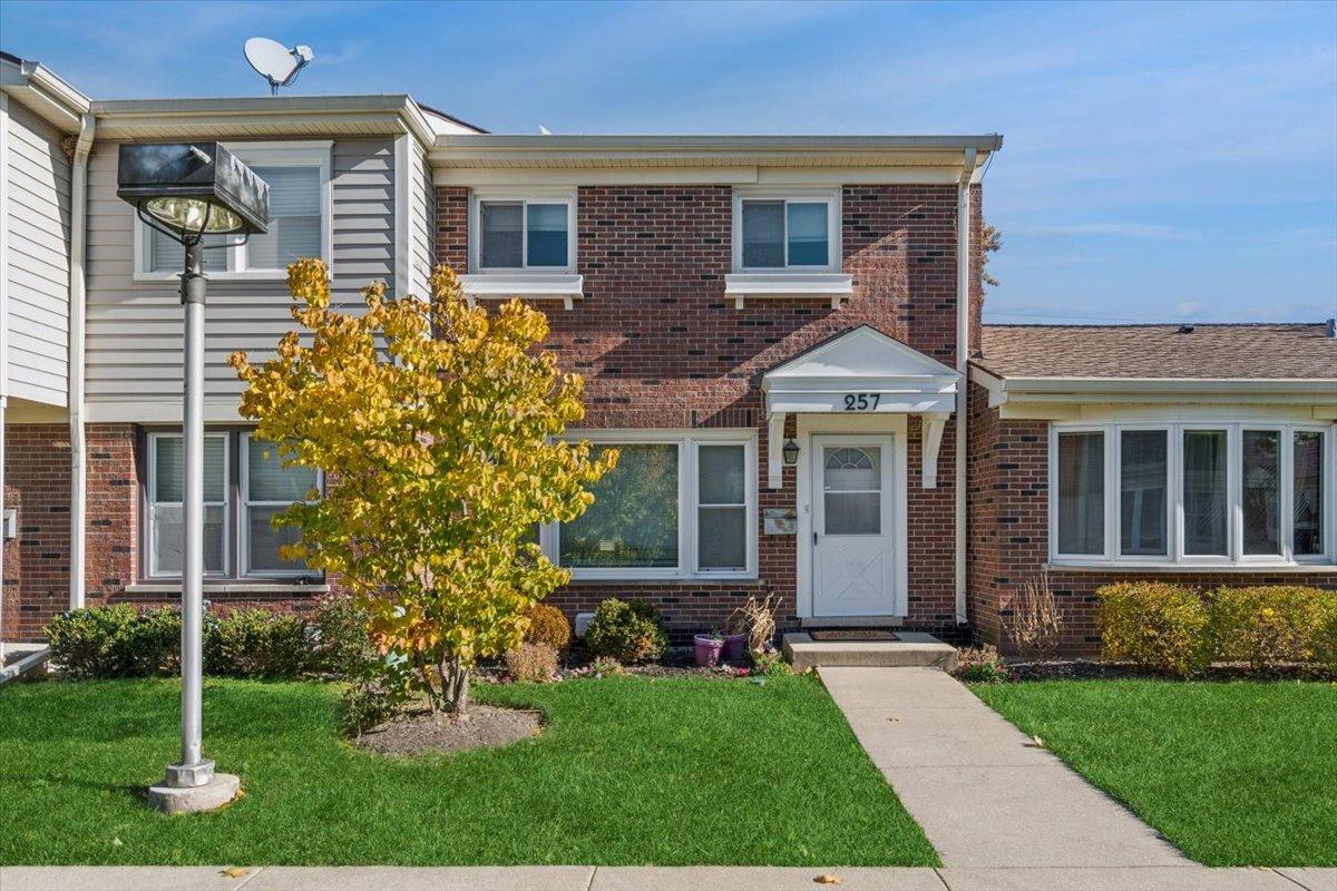 257 Bay St., Wood Dale, IL 60191