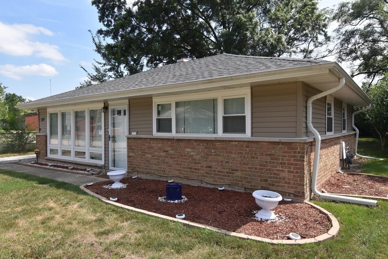 317 Mohawk St., Park Forest, IL 60466