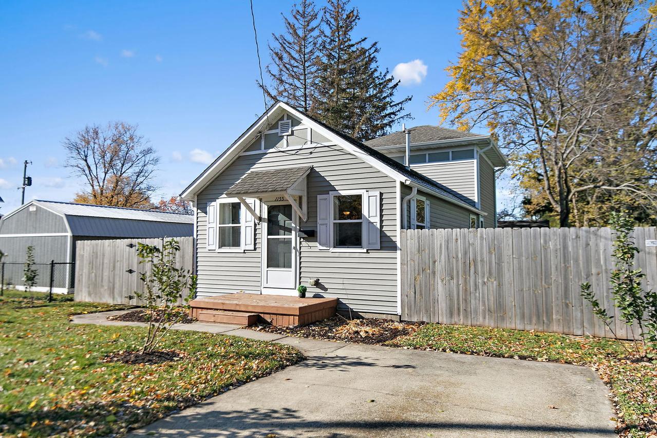 1155 S 5th St., Dekalb, IL 60115