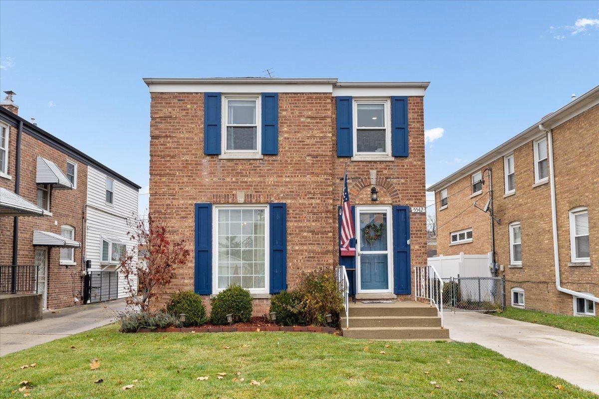 5542 N Osceola Ave., Chicago, IL 60656