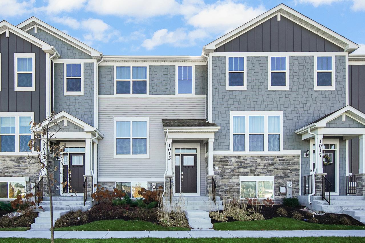 1015 Atterberg Rd., South Elgin, IL 60177