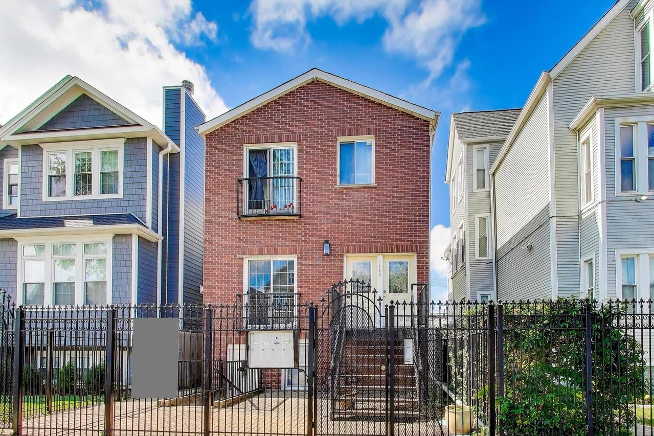 1940 N Ridgeway Ave. #2, Chicago, IL 60647