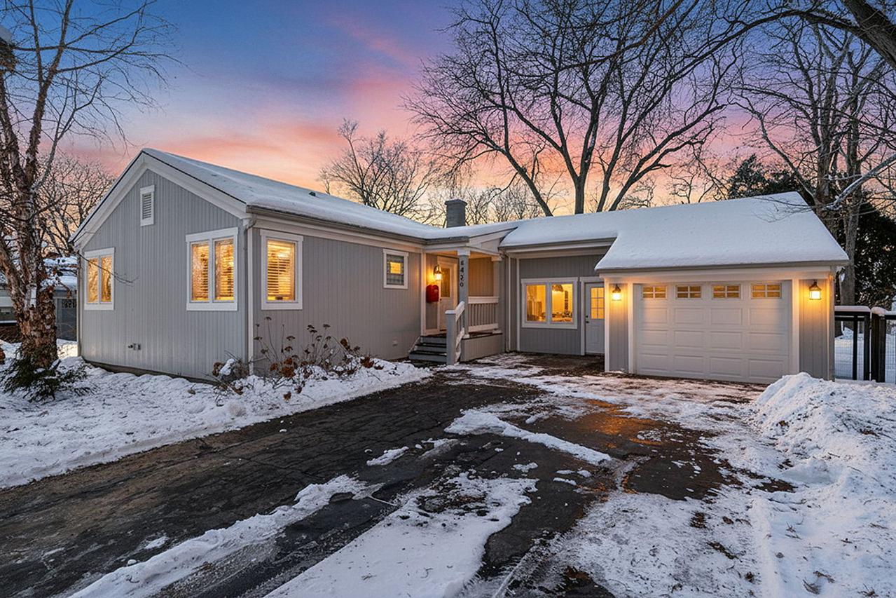 4426 Florence Ave., Downers Grove, IL 60515