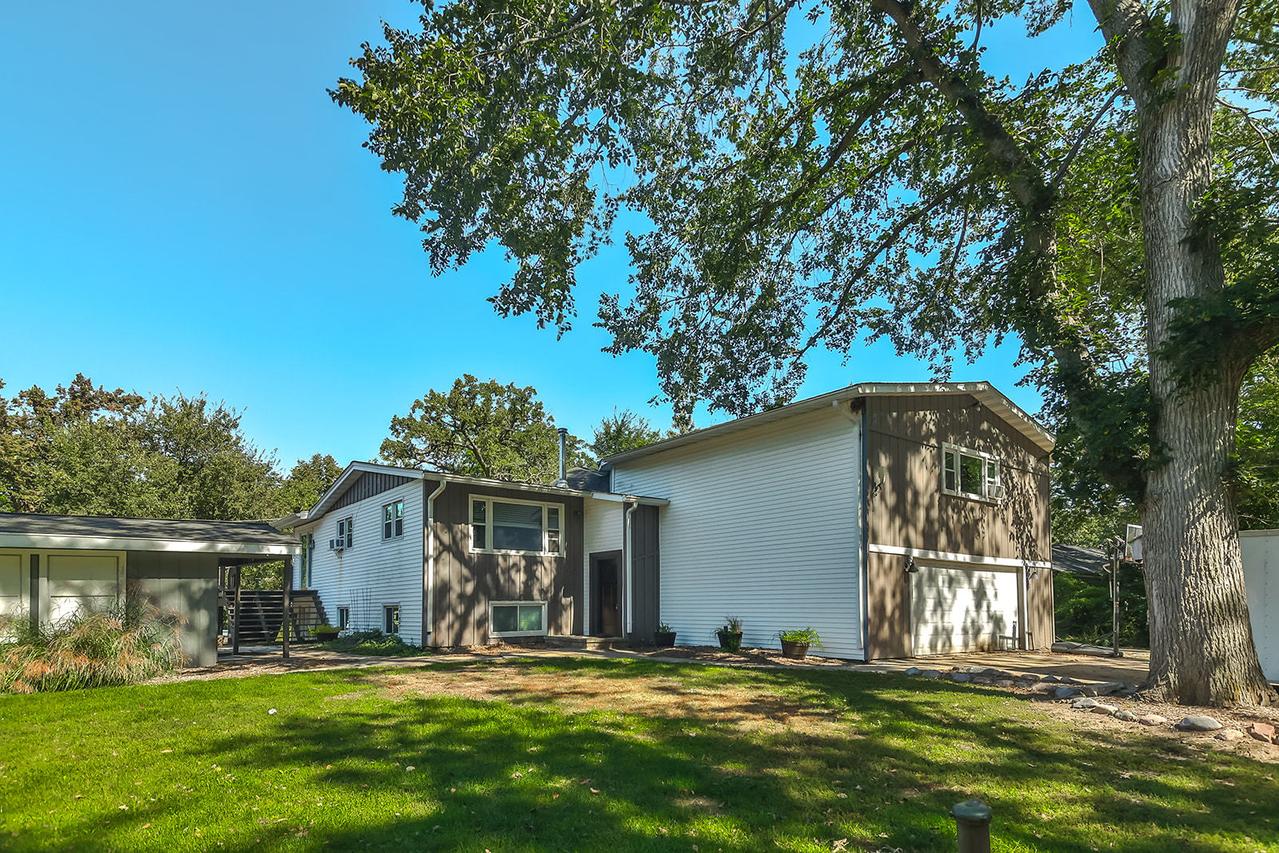 3579 S Bend Rd., Rockford, IL 61109