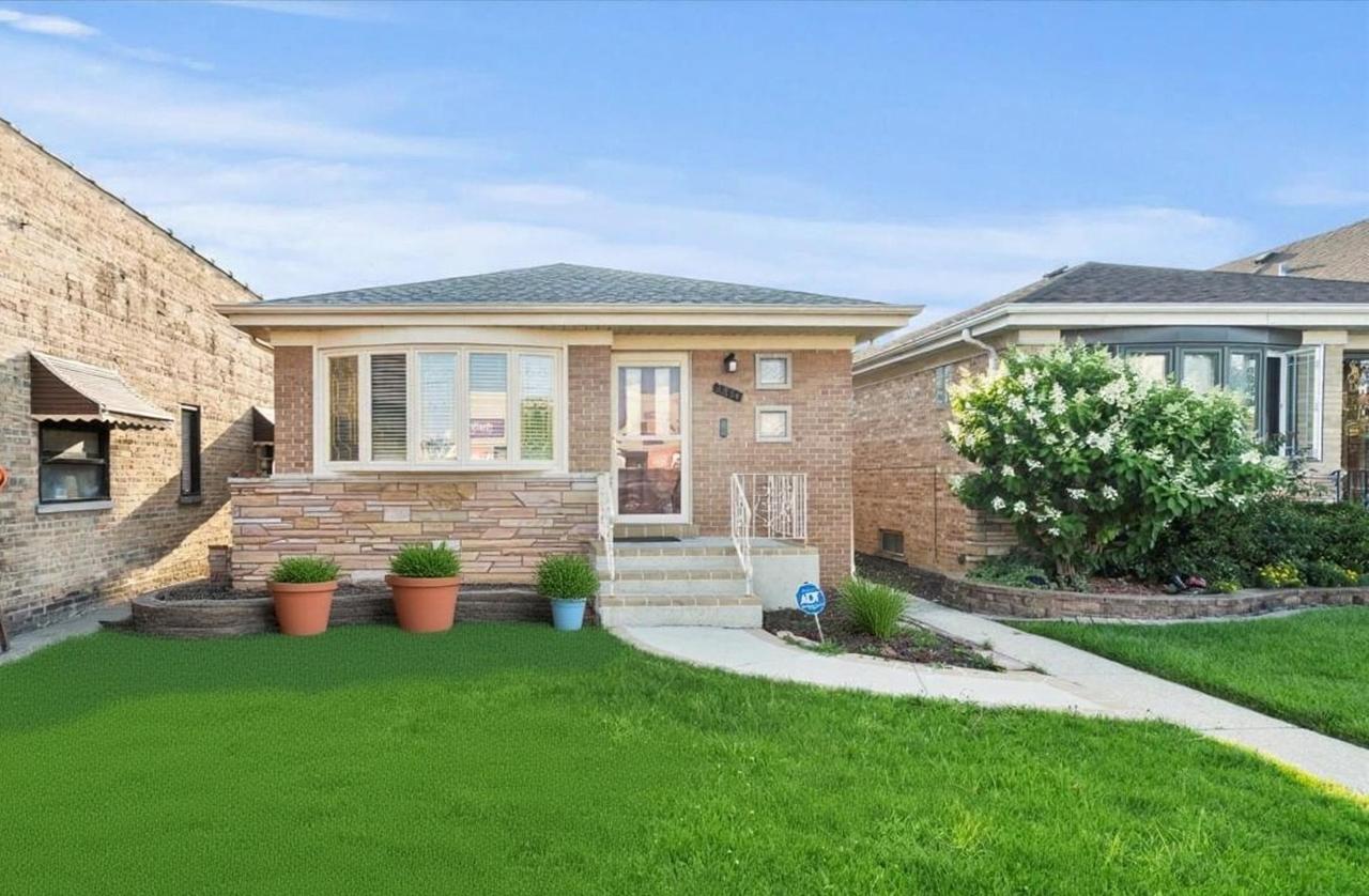 2834 N Narragansett Ave., Chicago, IL 60634