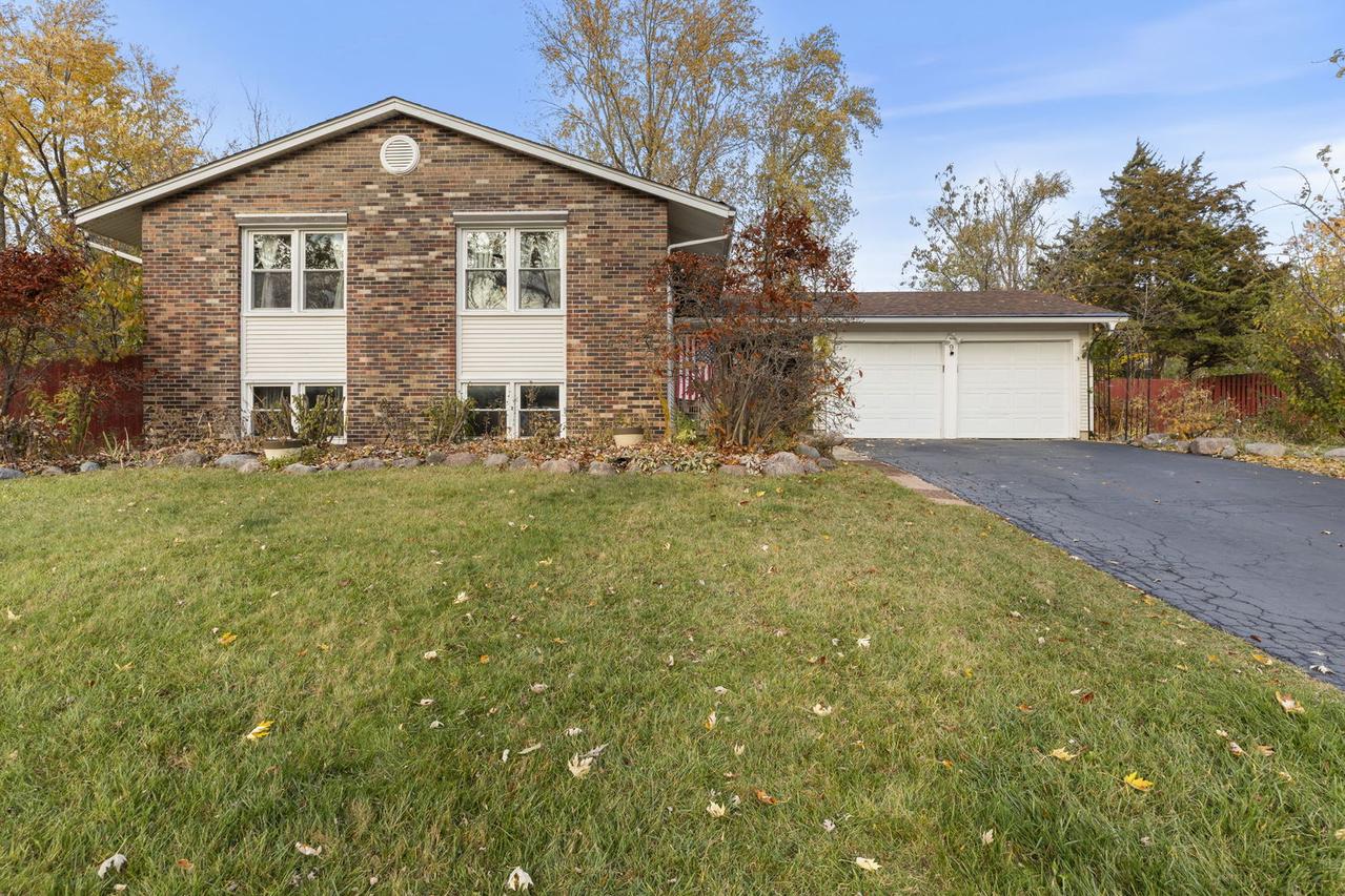 9 Marquette Ct., Bolingbrook, IL 60440