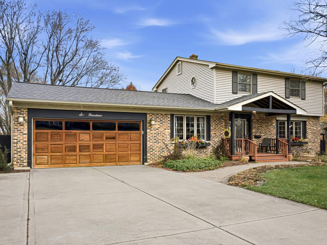 619 Joanne Ln., Dekalb, IL 60115