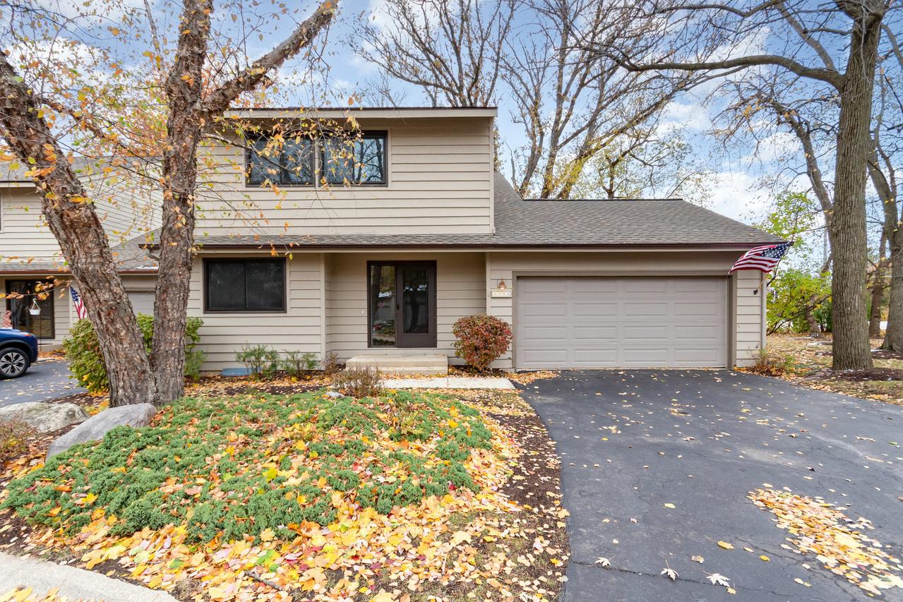 1598 Kirkwood Dr., Geneva, IL 60134