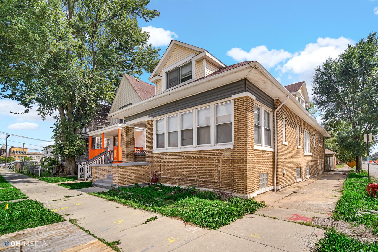 1 E 114th St., Chicago, IL 60628