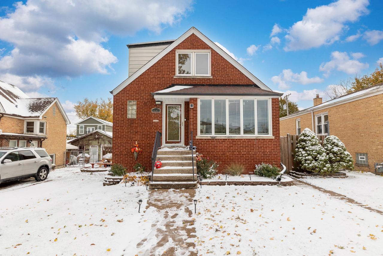 4147 Gage Ave., Lyons, IL 60534