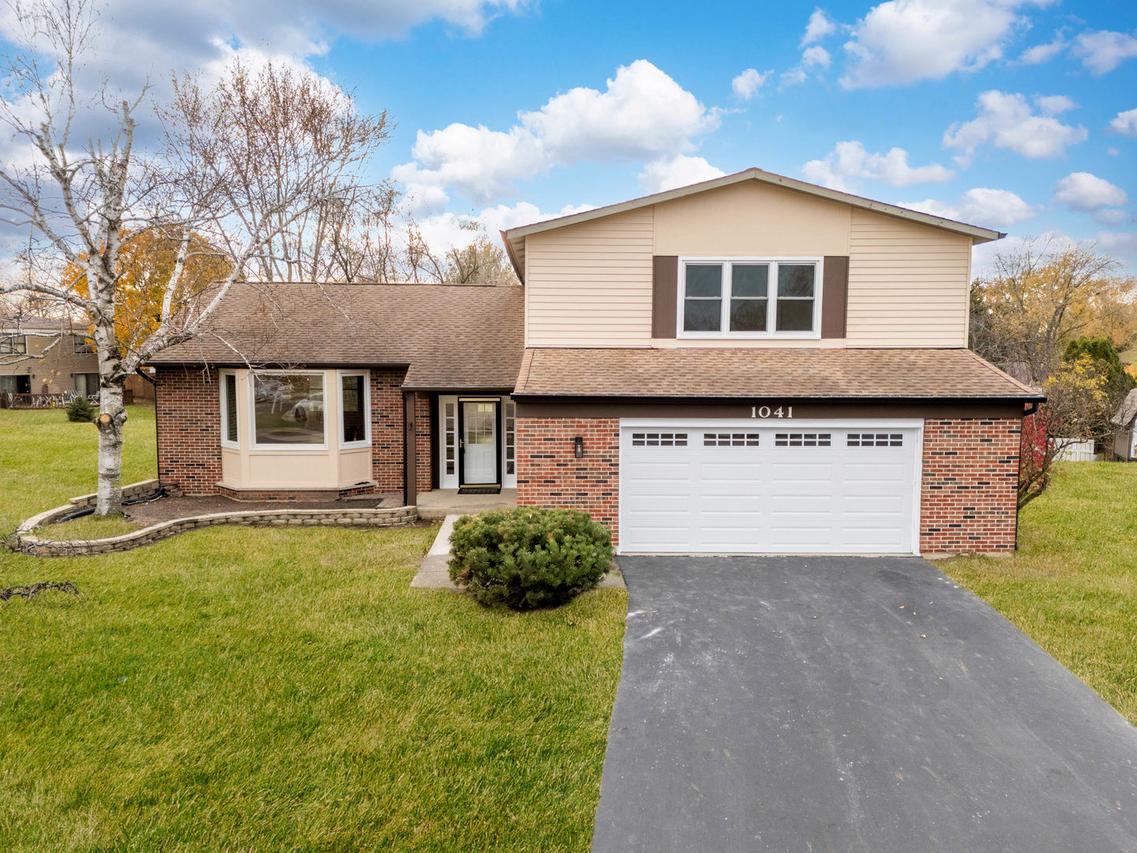 [Address Hidden by Seller], Bolingbrook, IL 60440