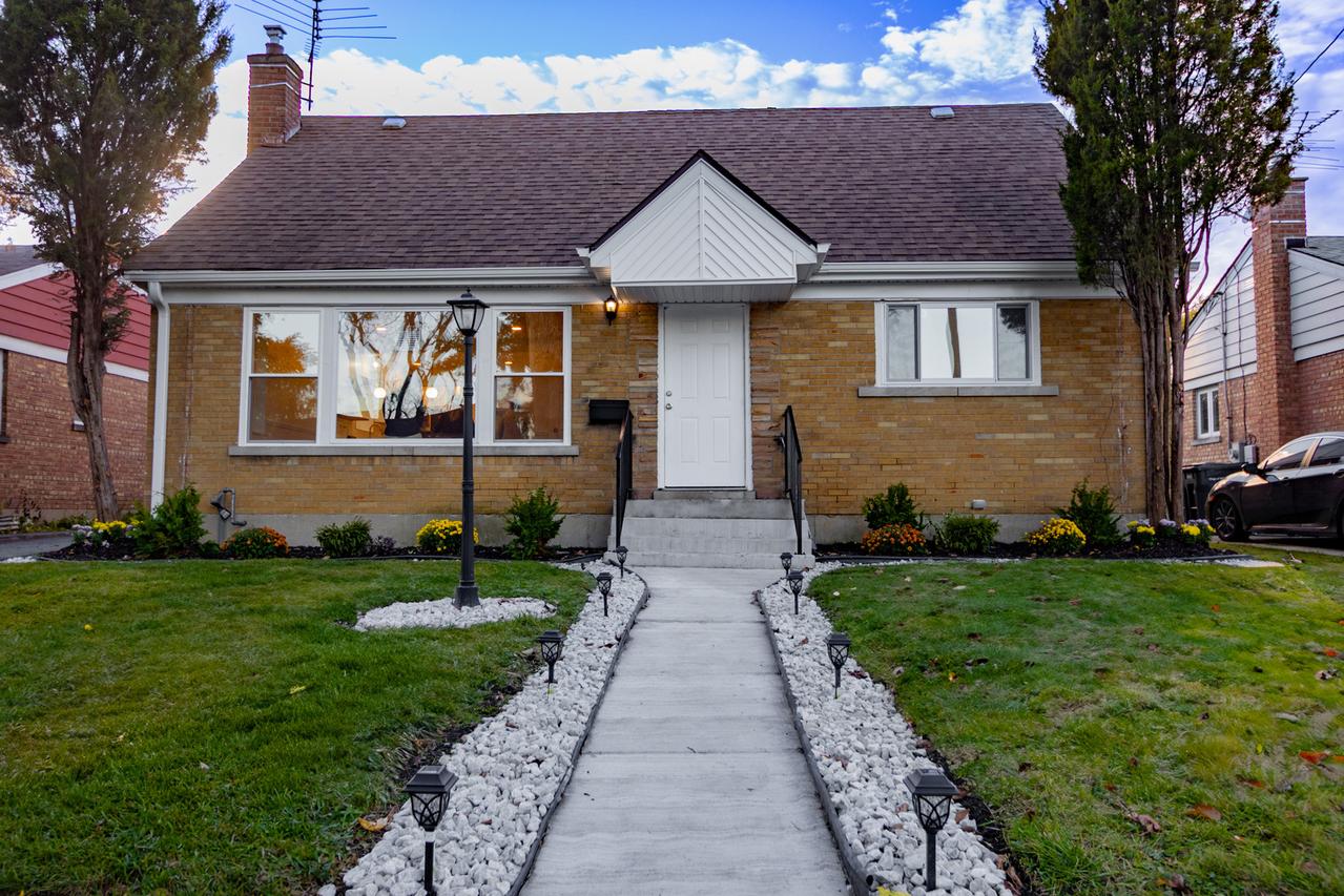 600 N Irving Ave., Hillside, IL 60162