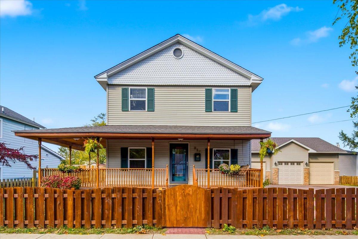 317 E Dearborn St., Plano, IL 60545