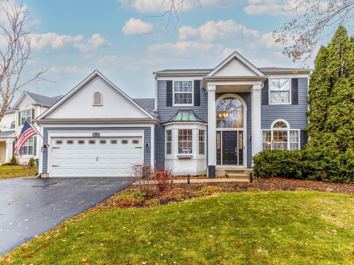 943 Chesapeake Blvd., Grayslake, IL 60030