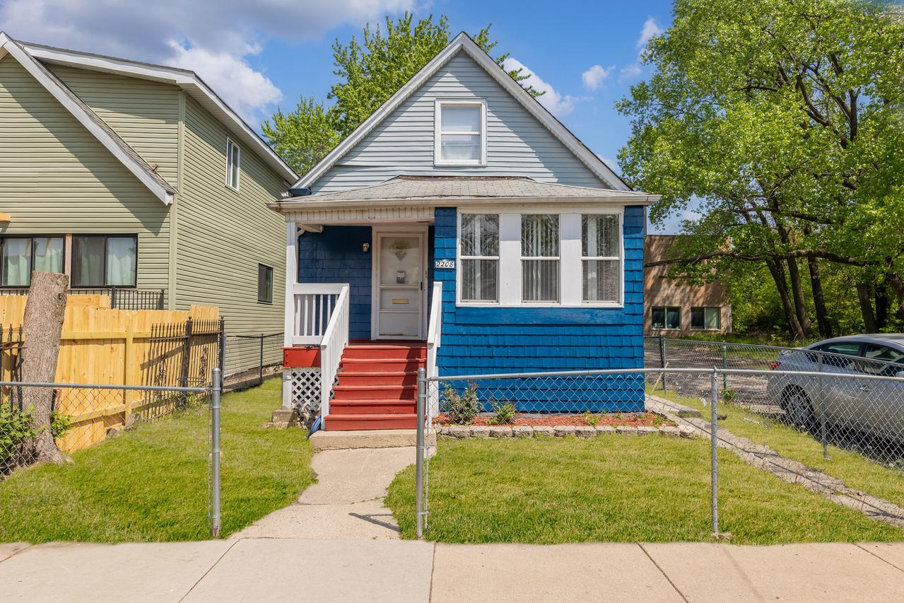 2208 W 54th Pl., Chicago, IL 60609