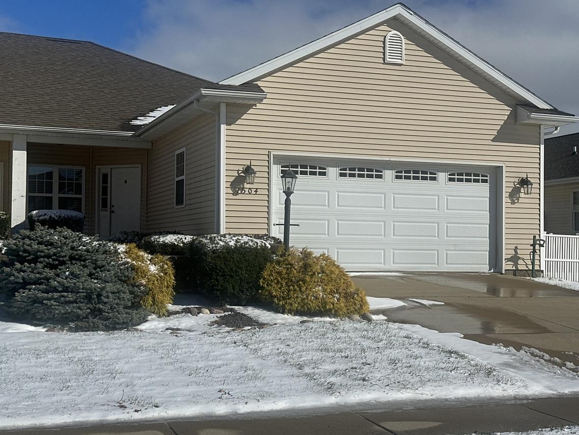 1504 Greyrock Ln., Champaign, IL 61822