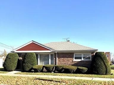 7458 W Touhy Ave., Chicago, IL 60631