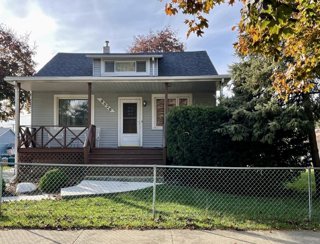 9626 Moody Ave., Oak Lawn, IL 60453