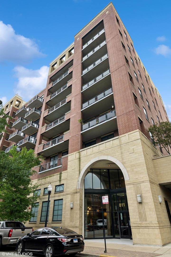 811 W 15th Pl. #513, Chicago, IL 60608
