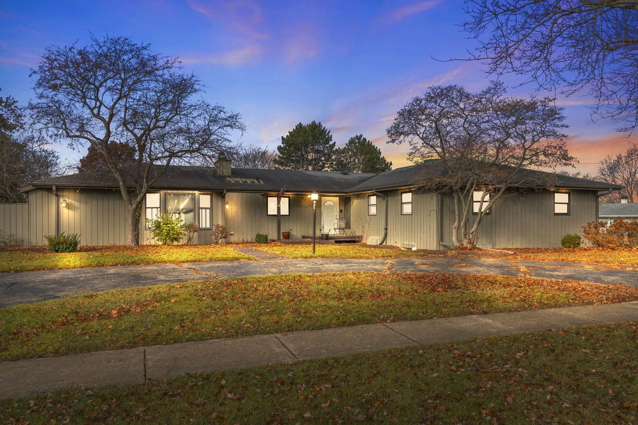 10501 Cindy Jo Ave., Huntley, IL 60142