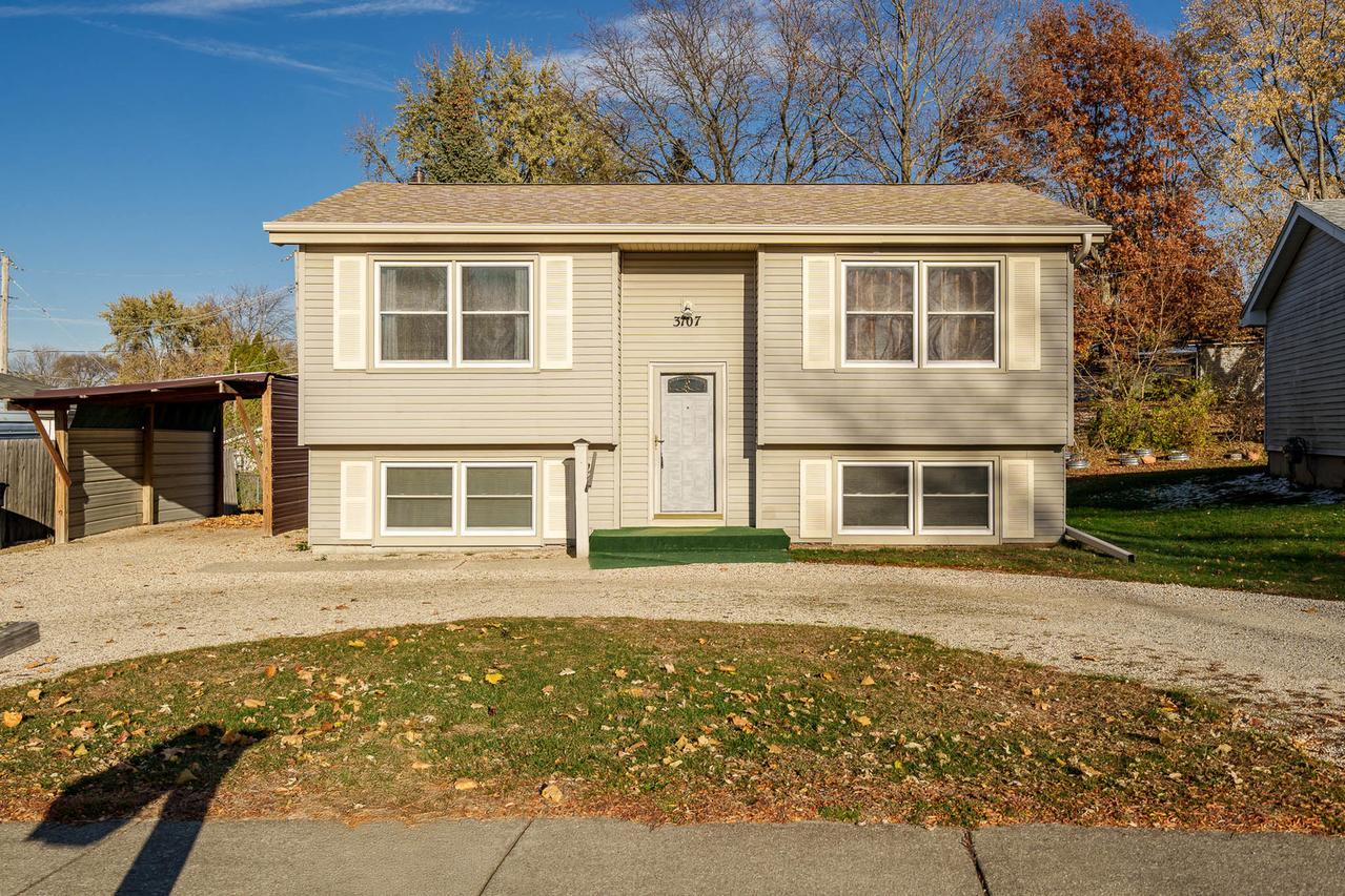 3107 La Salle Ave., Rockford, IL 61114