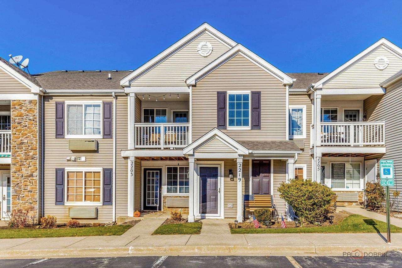 [Address Hidden by Seller], Carpentersville, IL 60110