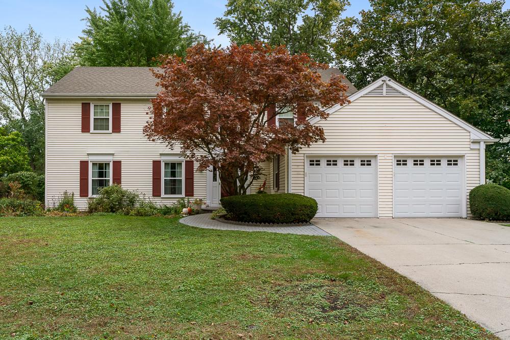 2067 Butternut Ln., Northbrook, IL 60062