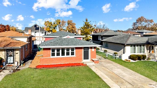 5748 W 89th Pl., Oak Lawn, IL 60453