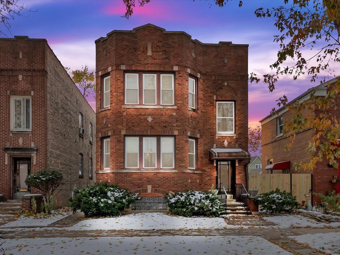 9534 S Bishop St., Chicago, IL 60643