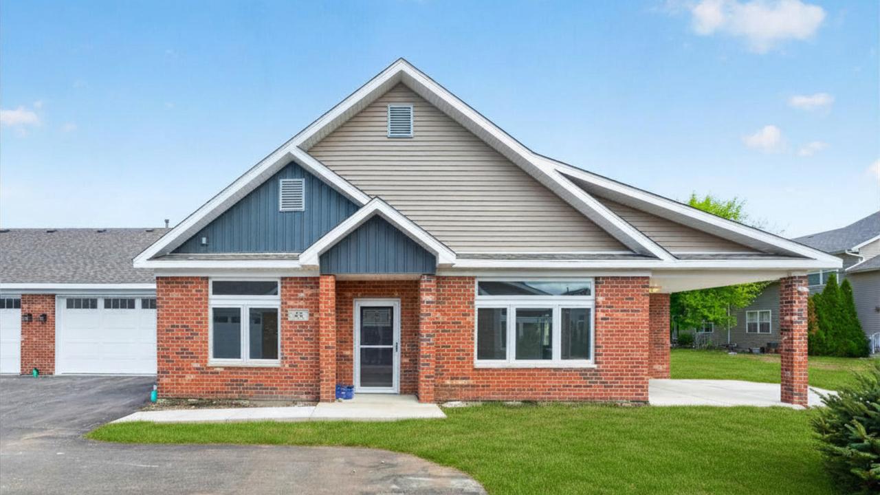 559 Stearn Dr., Genoa, IL 60135