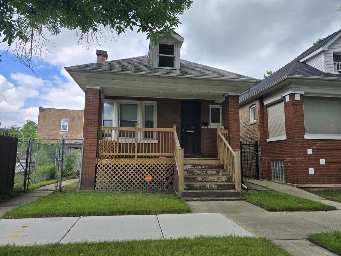 7554 S Saint Lawrence Ave., Chicago, IL 60619