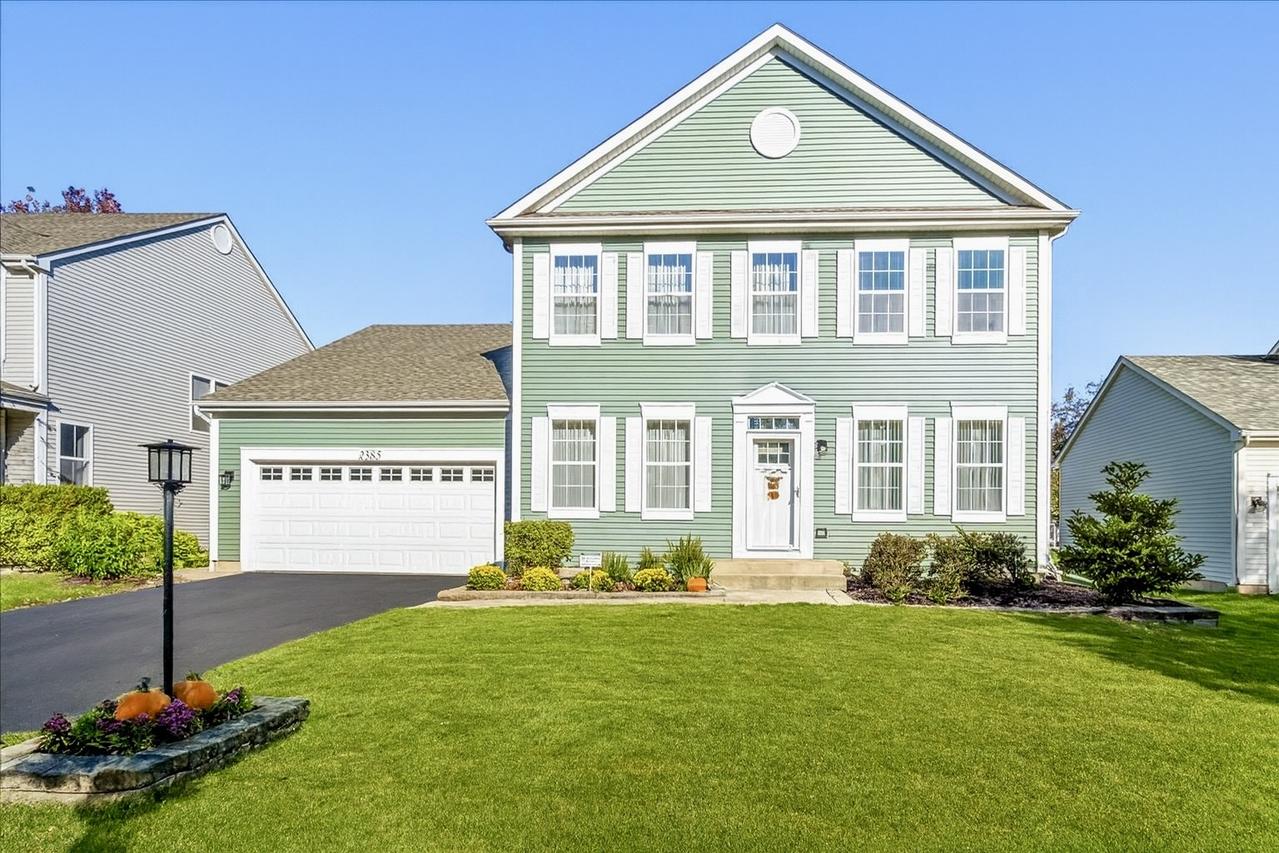 2385 Barnhart St., West Chicago, IL 60185