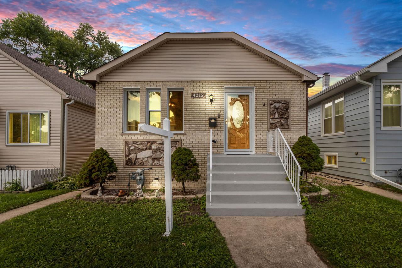 4212 N Ottawa Ave., Norridge, IL 60706