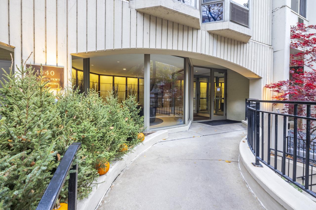 1340 N Dearborn St. #5C, Chicago, IL 60610