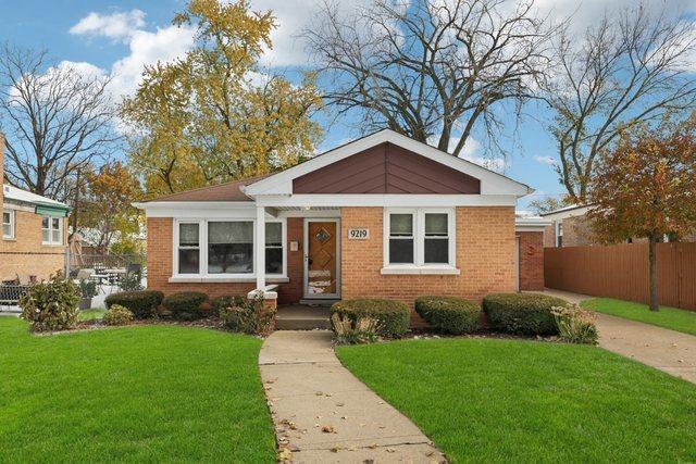 9219 S Spaulding Ave., Evergreen Park, IL 60805