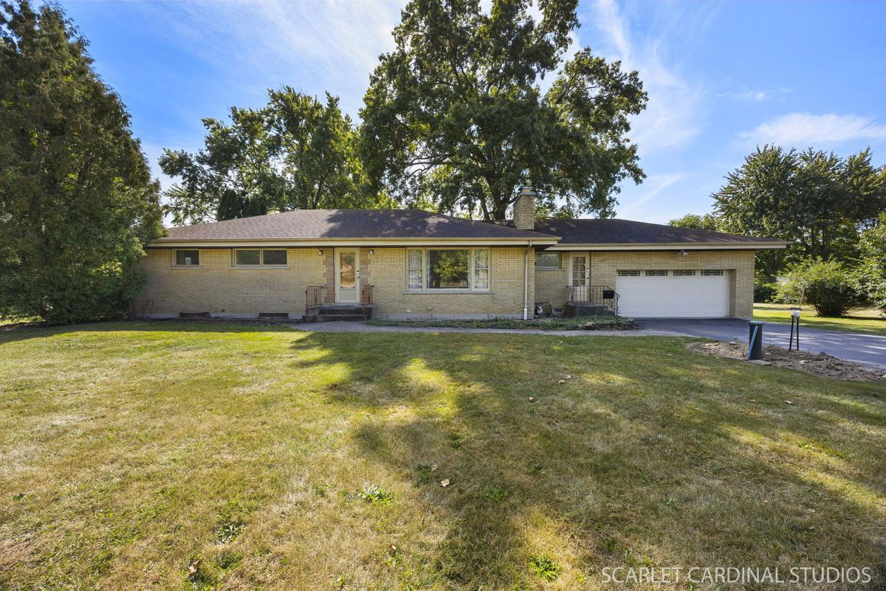 1927 Warrenville Rd., Lisle, IL 60532