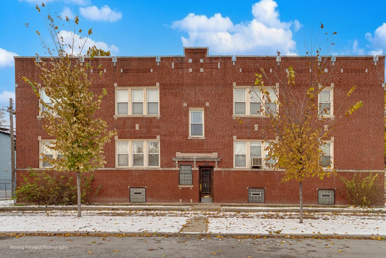 11806 S La Salle St., Chicago, IL 60628