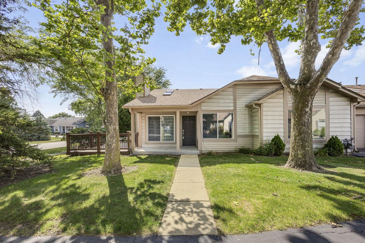 1817 Appaloosa Dr., Naperville, IL 60565