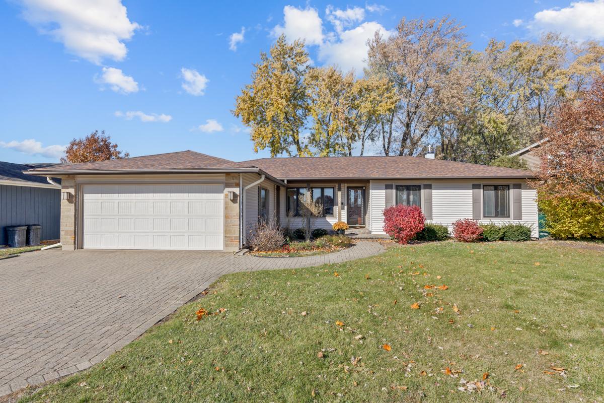 260 Wellington Ave., Elk Grove Village, IL 60007