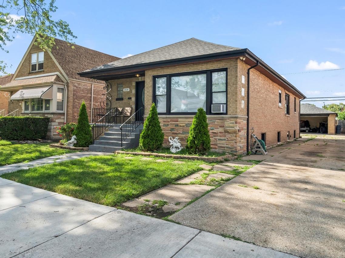3434 W 71st Pl., Chicago, IL 60629