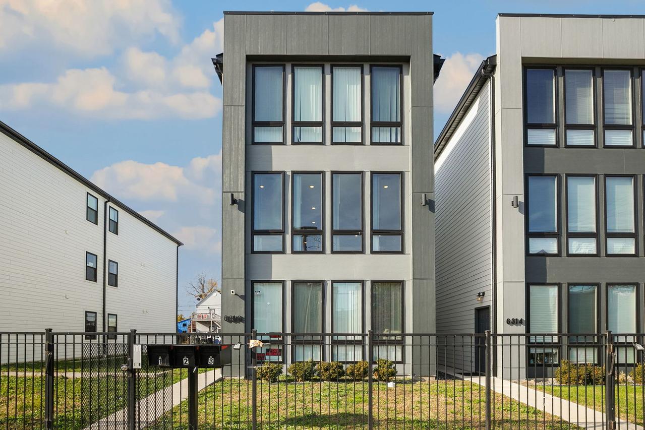6316 S Evans Ave., Chicago, IL 60637