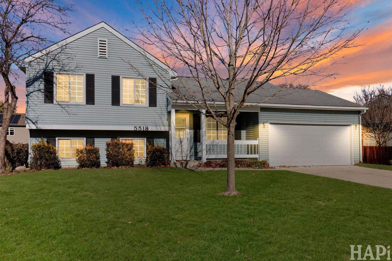 5518 W Chasefield Cir., Mchenry, IL 60050