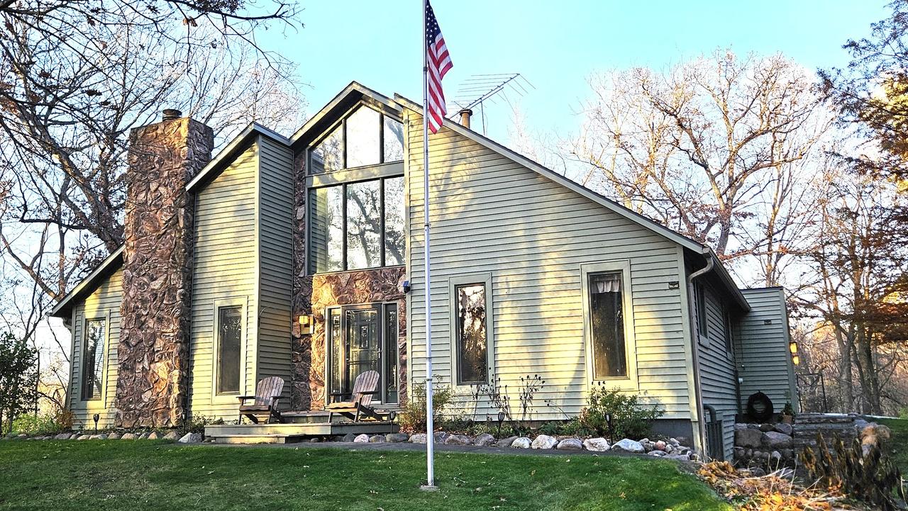 6720 Woodcrest Pkwy., Rockford, IL 61109