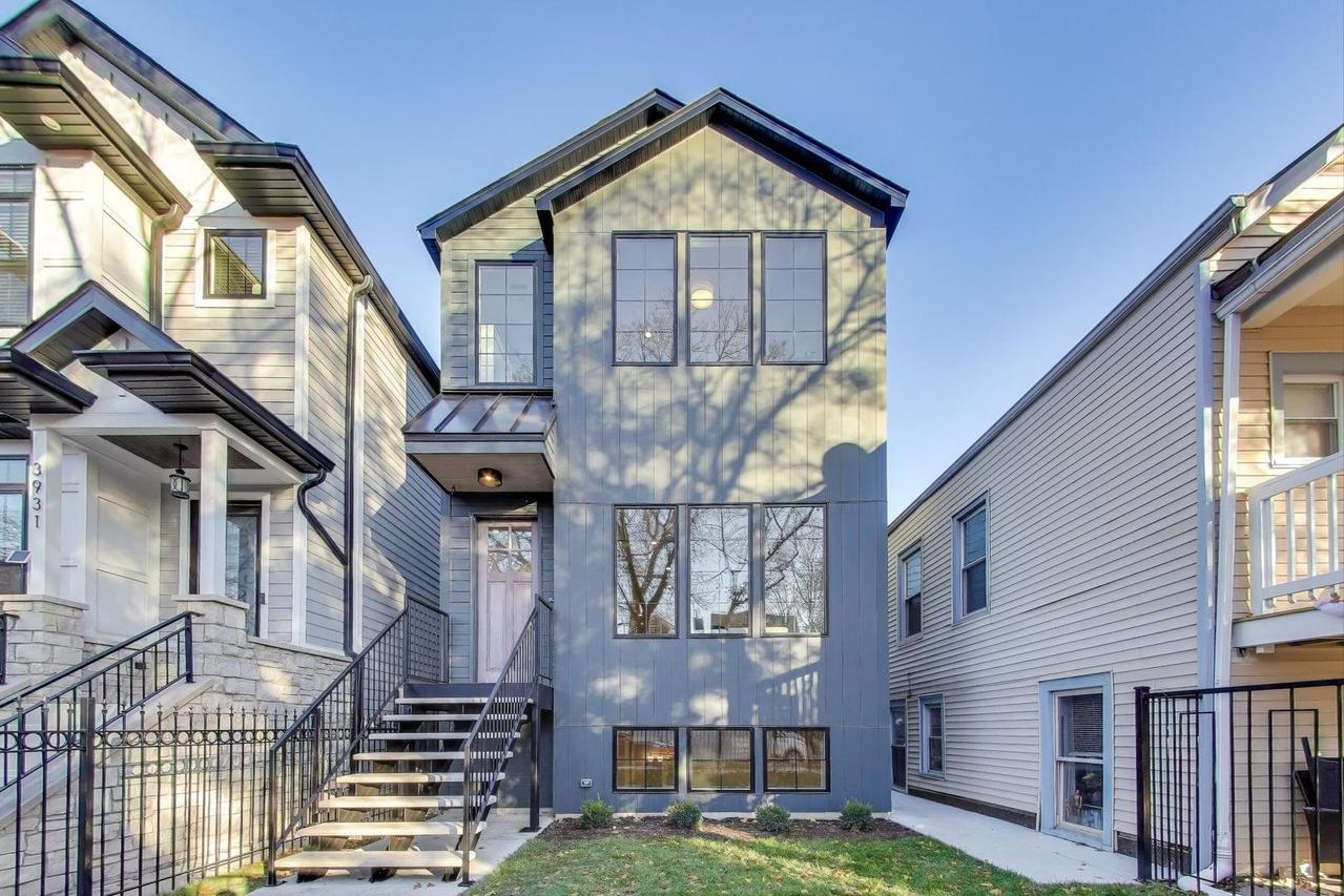 3929 N Francisco Ave., Chicago, IL 60618